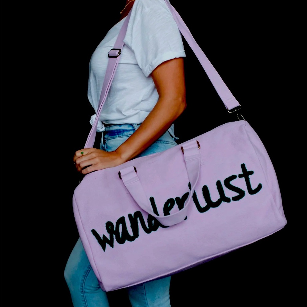 Amazing Wanderlust duffle bag in Light pink